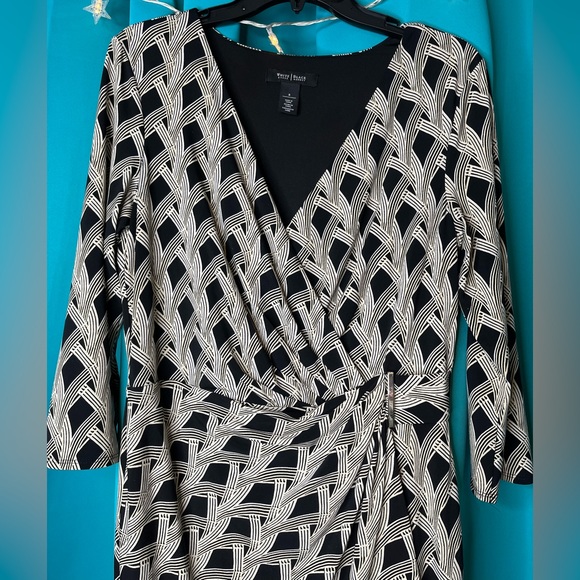 WHBM Form flattering black design dress size 8 - Picture 4 of 10